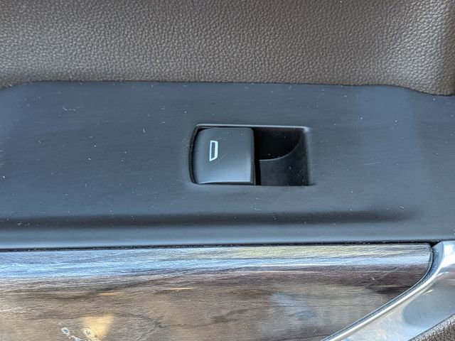 Used 2021 Chevrolet Silverado 1500 LTZ w/ LTZ Premium Package image 31