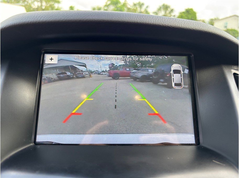 Used 2017 Ford Focus SEL FWD image 23