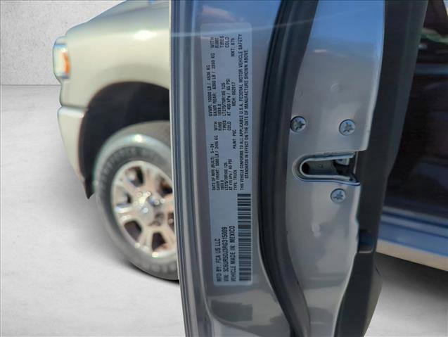 Used 2024 RAM 2500 Big Horn w/ Sport Appearance Package image 29