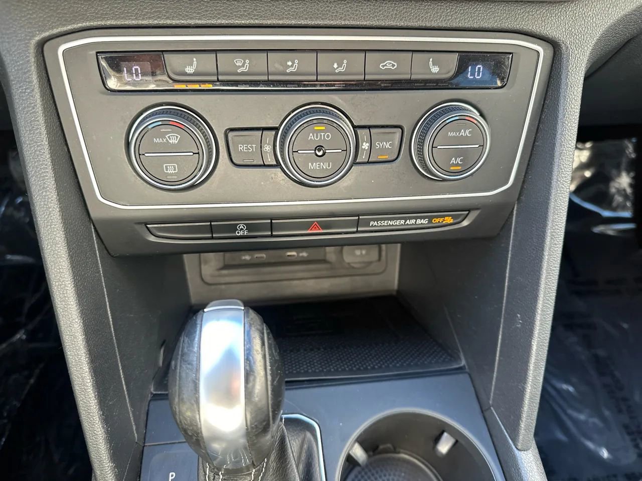 Used 2021 Volkswagen Atlas SE FWD image 27