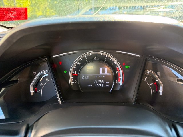 Used 2018 Honda Civic Sport image 18