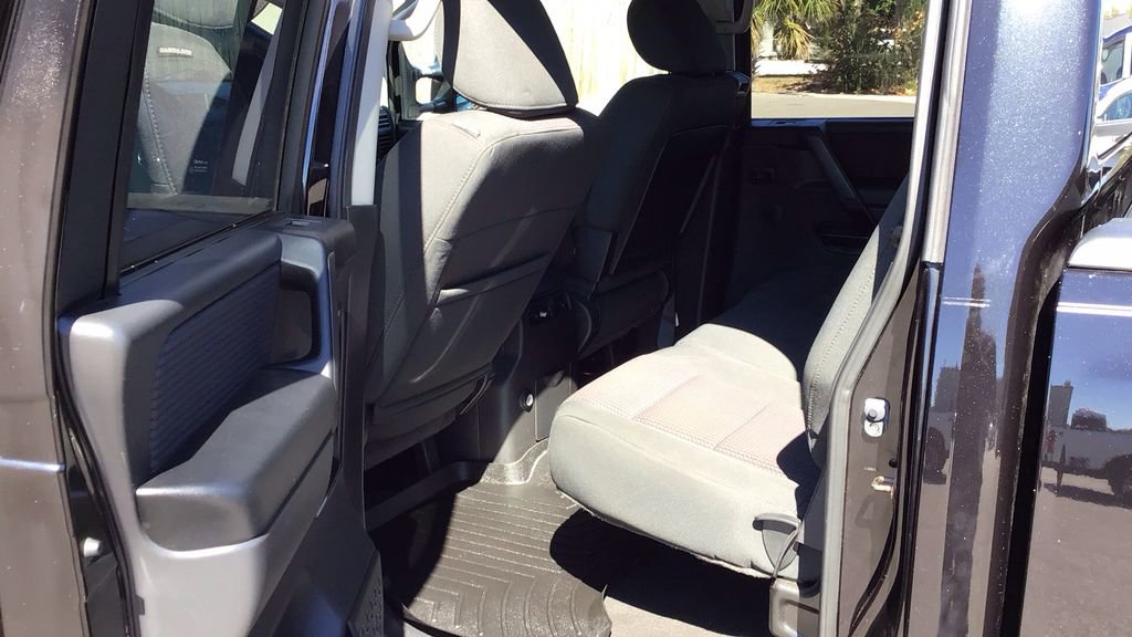 Used 2011 Nissan Titan SV w/ SV Premium Utility Pkg image 13