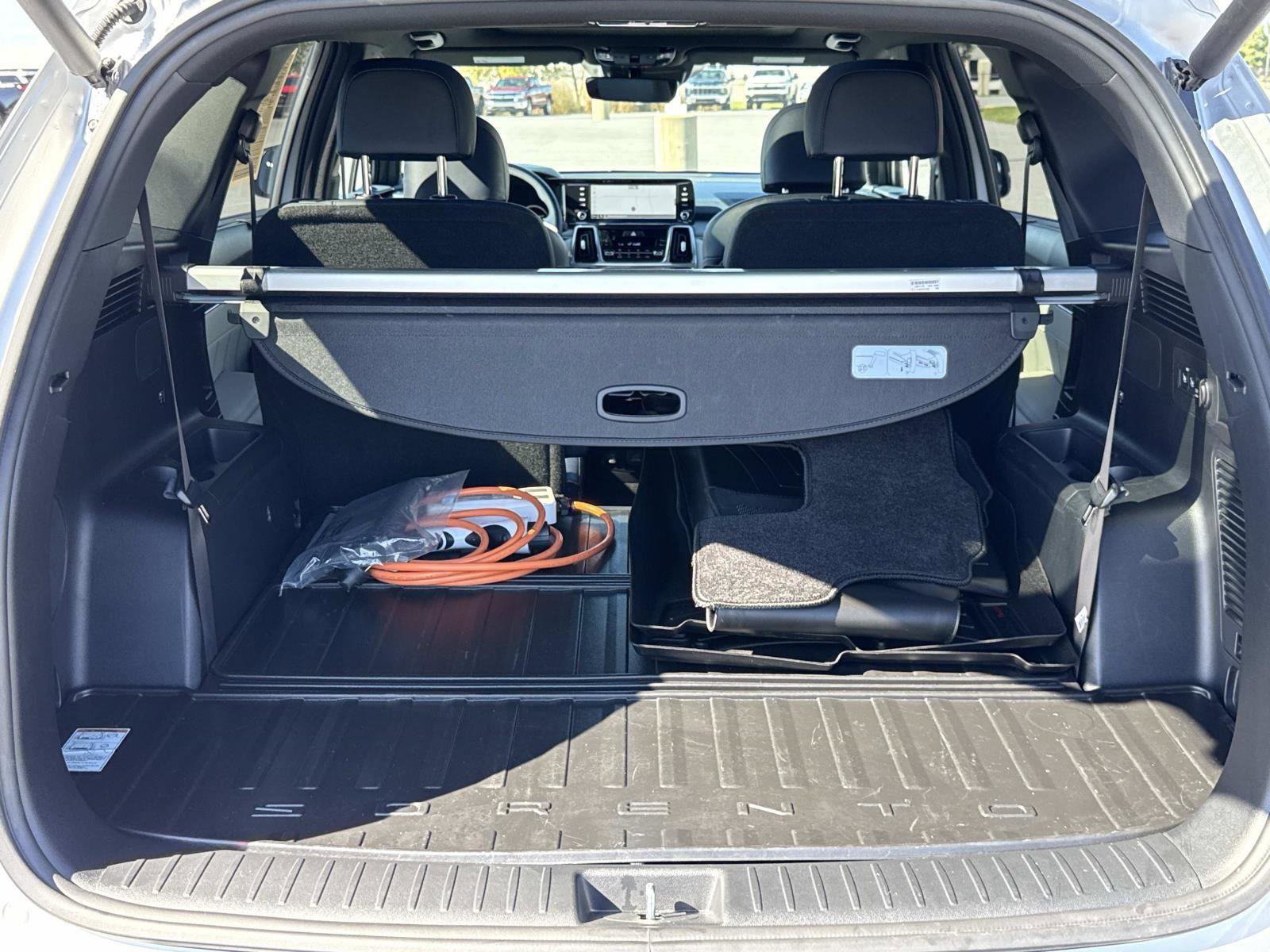 Used 2023 Kia Sorento SX Prestige image 21