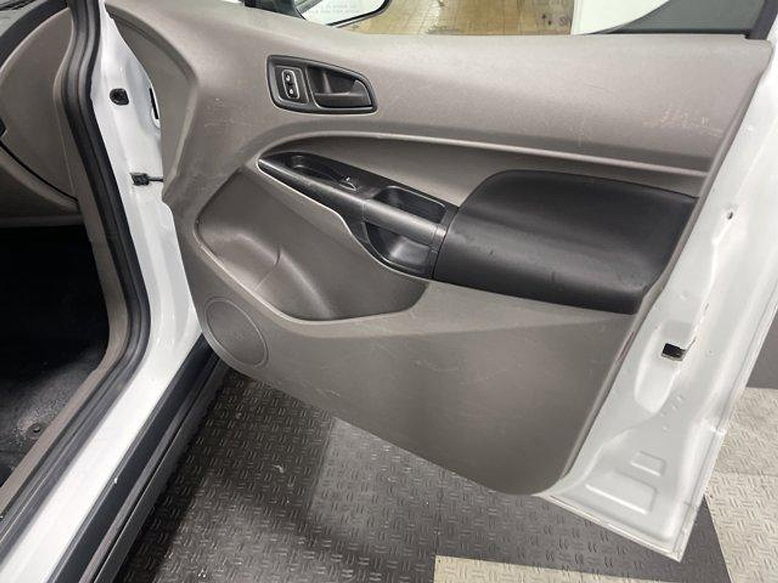 Used 2022 Ford Transit Connect XL w/ Trailer Tow Package FWD image 14
