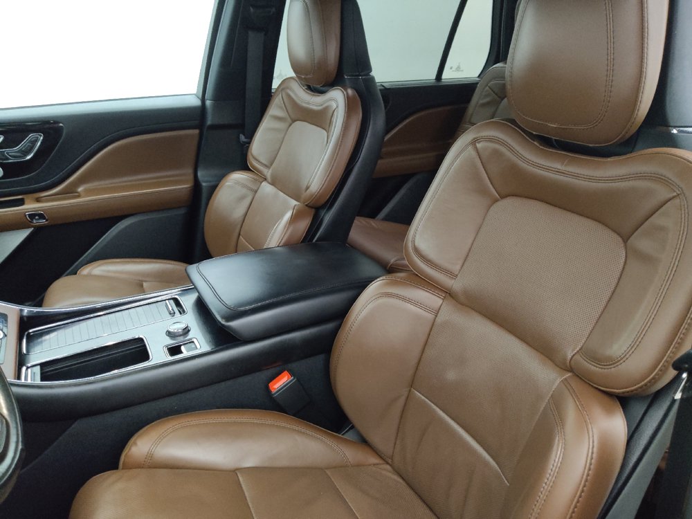 Used 2022 Lincoln Aviator Reserve w/ Equipment Group 201A RWD image 17