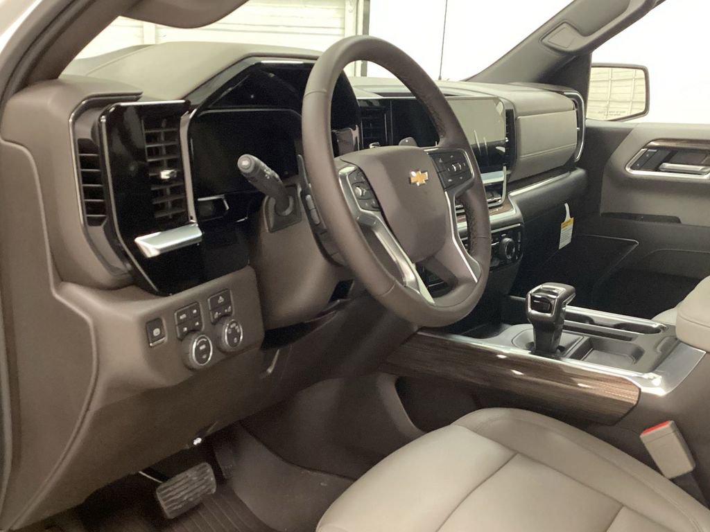 New 2026 Chevrolet Silverado 1500 LT w/ Z71 Off-Road Package image 10