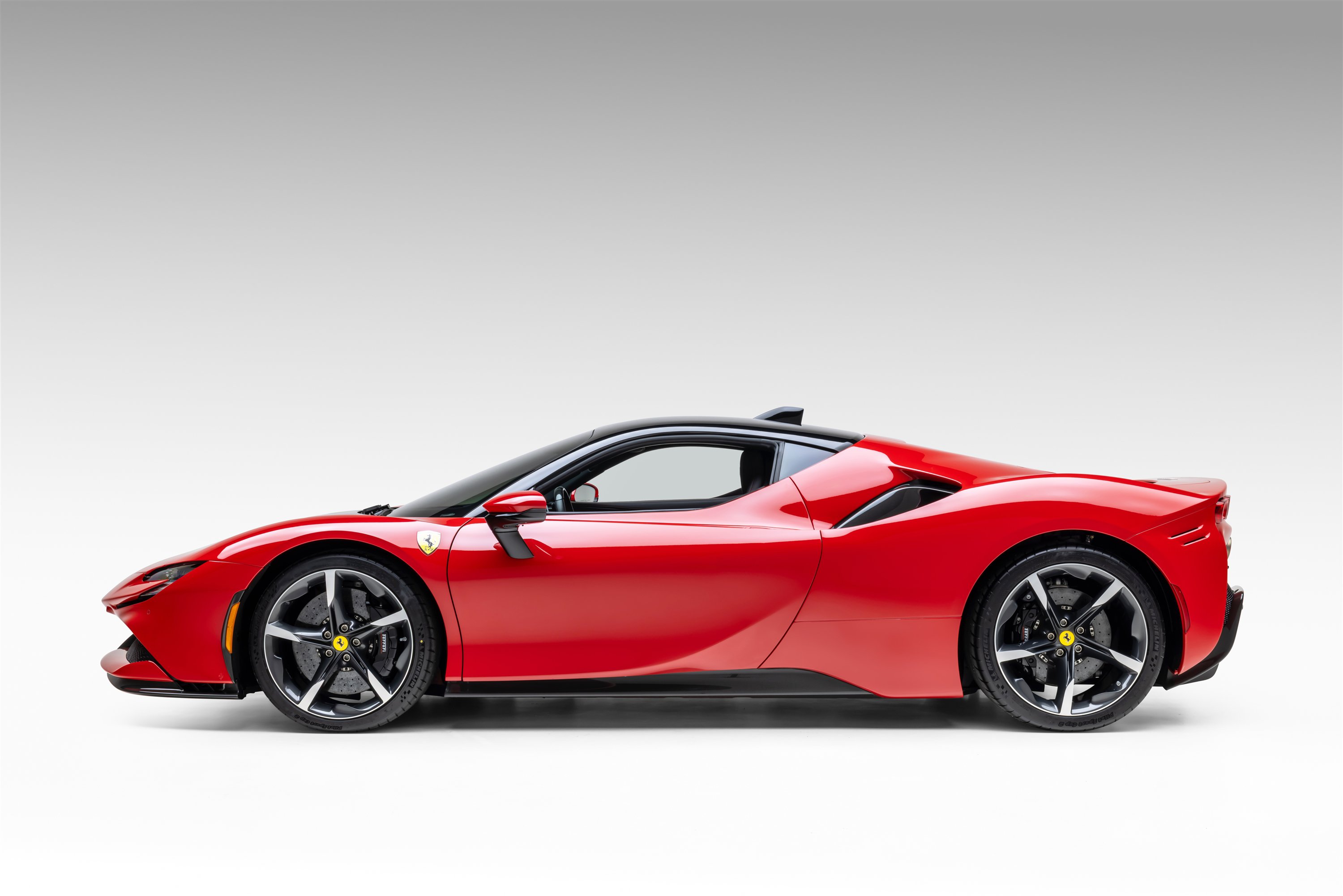 Certified 2021 Ferrari SF90 Stradale AWD/4WD image 3