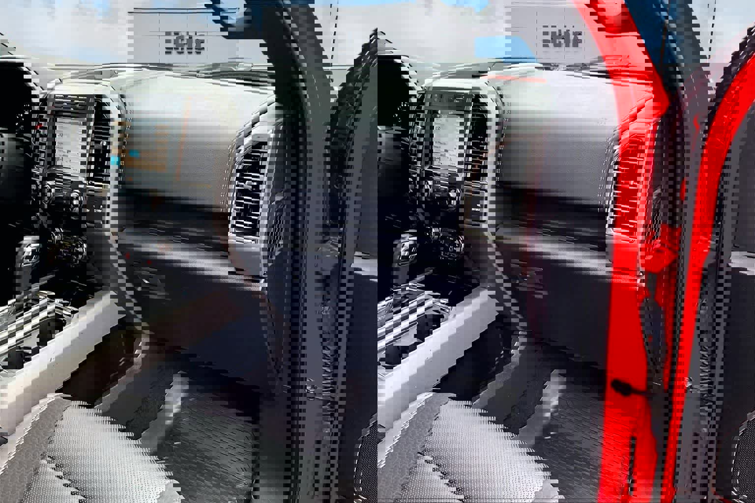 Used 2019 Ford F150 Raptor w/ Equipment Group 802A Luxury image 24