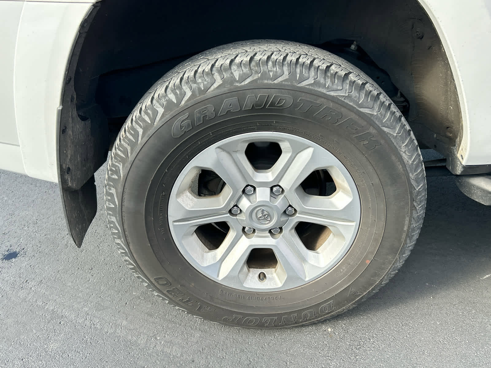 Used 2023 Toyota 4Runner SR5 Premium w/ Moonroof Package image 16