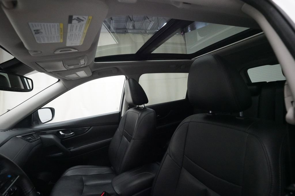 Used 2020 Nissan Rogue SL image 32