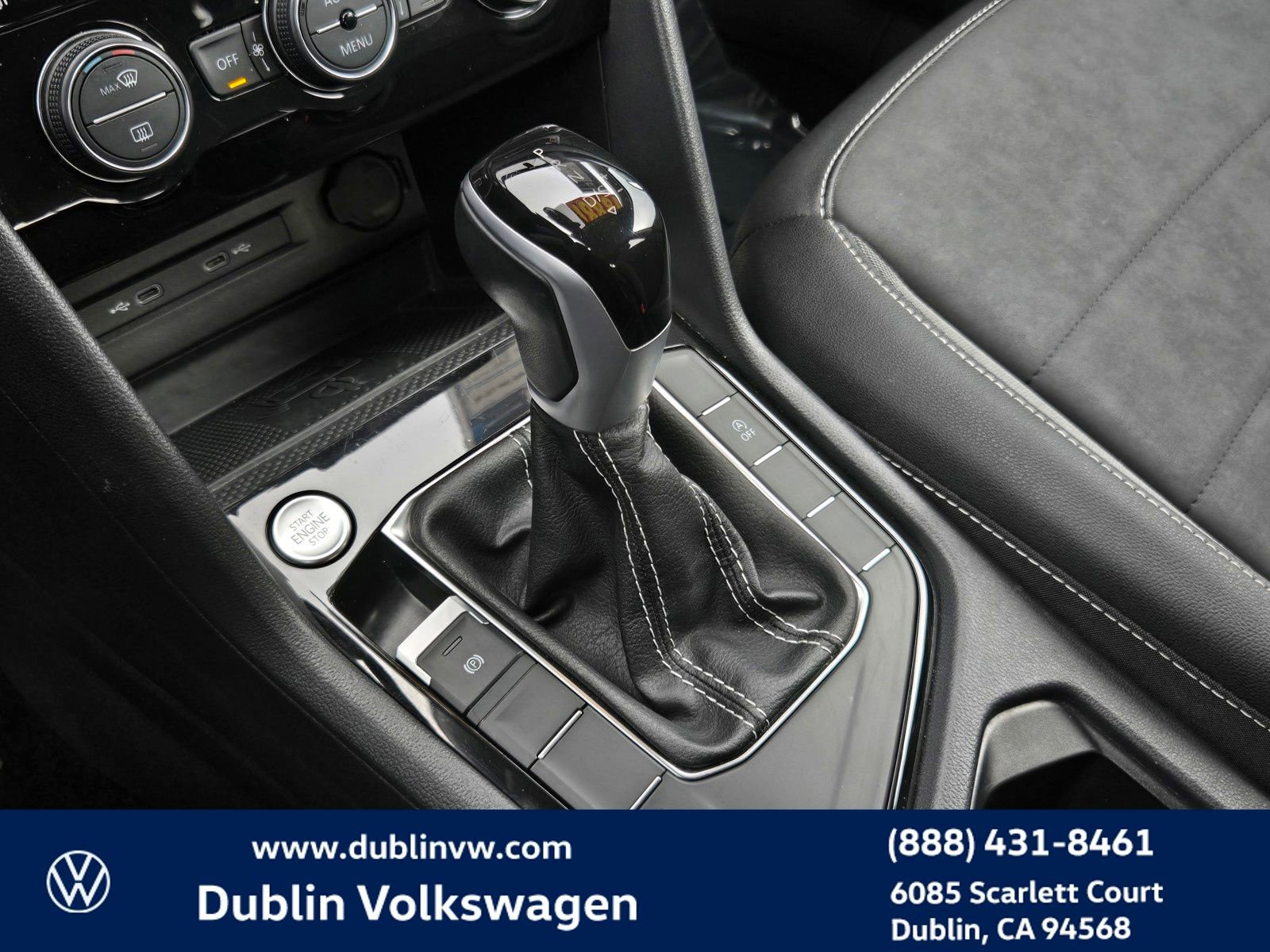 Used 2024 Volkswagen Taos SE image 16