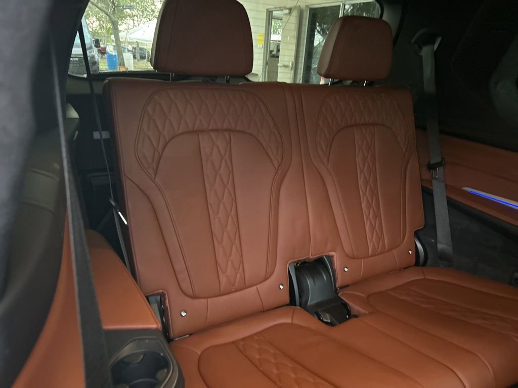 Used 2023 BMW X7 M60i w/ Executive Package image 37