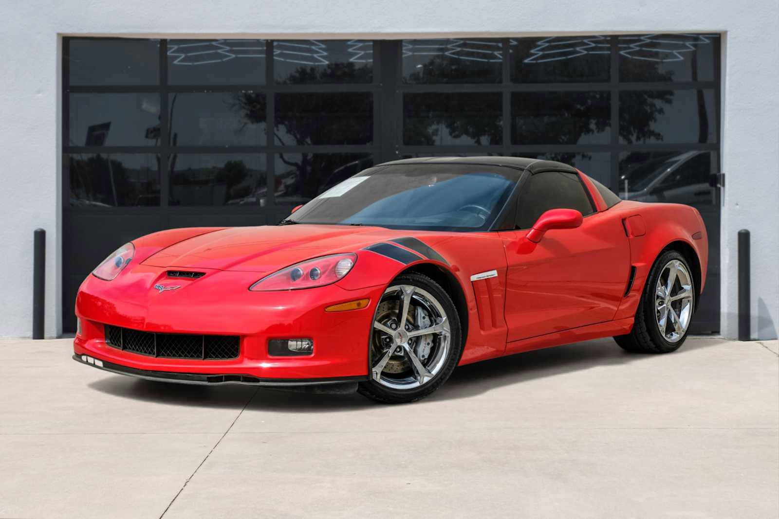 Used 2010 Chevrolet Corvette Grand Sport w/ Preferred Equipment Group image 1