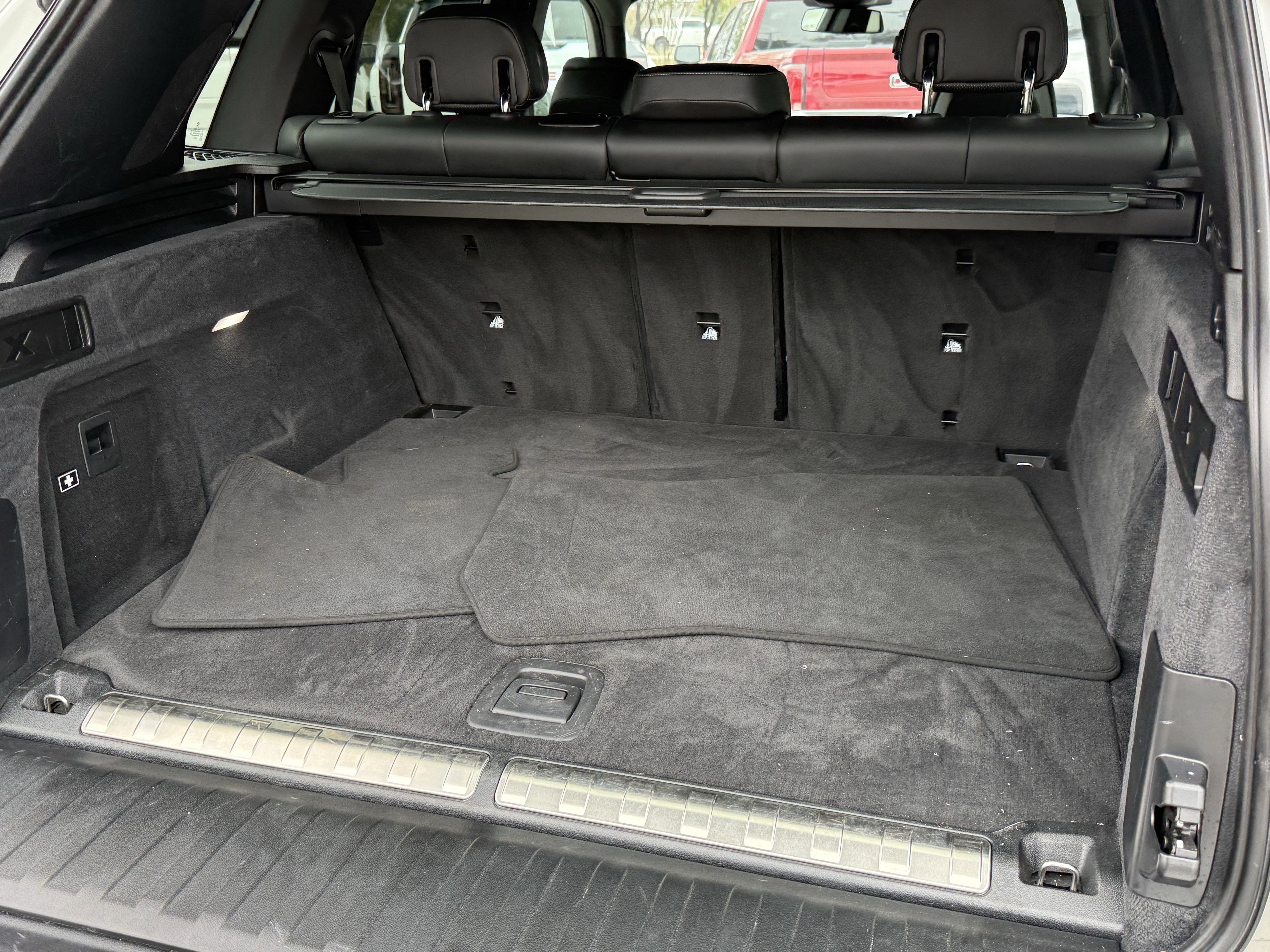 Used 2024 BMW X5 xDrive50e image 31