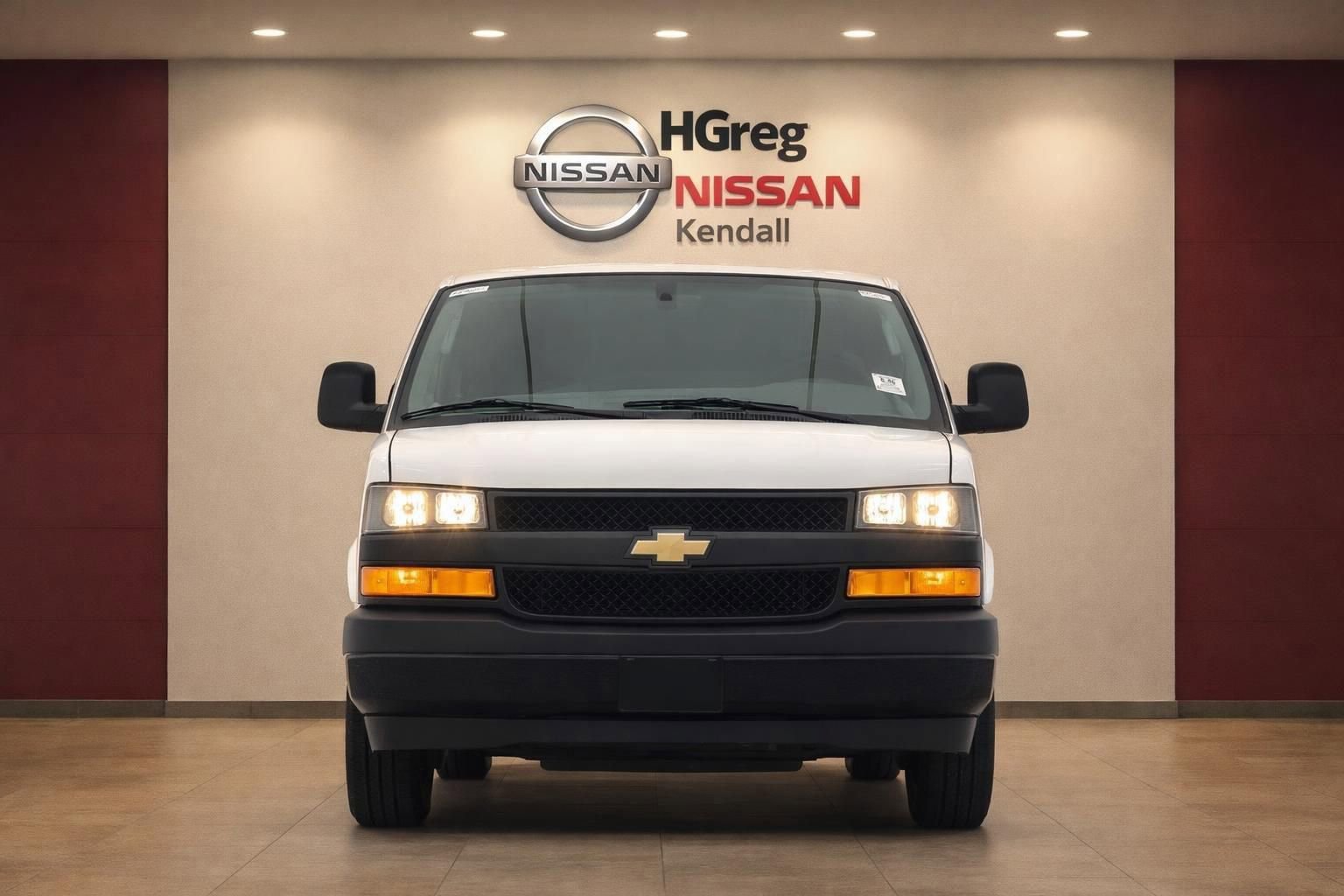 Used 2021 Chevrolet Express 2500 RWD image 5