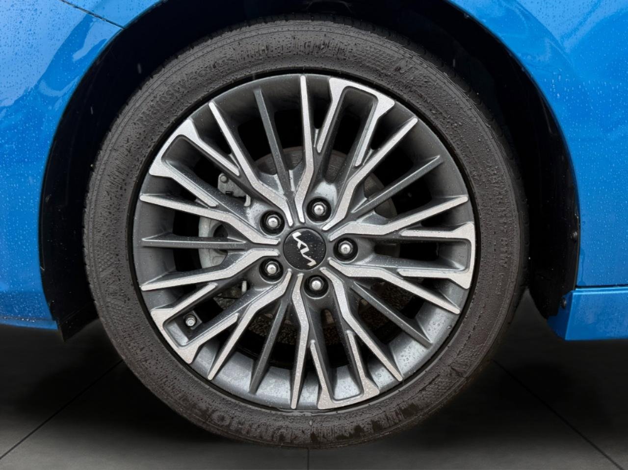 Used 2022 Kia Forte GT-Line w/ GT-Line Premium Package image 7