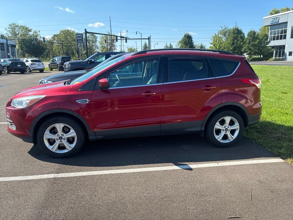 Used 2016 Ford Escape SE w/ Equipment Group 201A AWD/4WD image 3