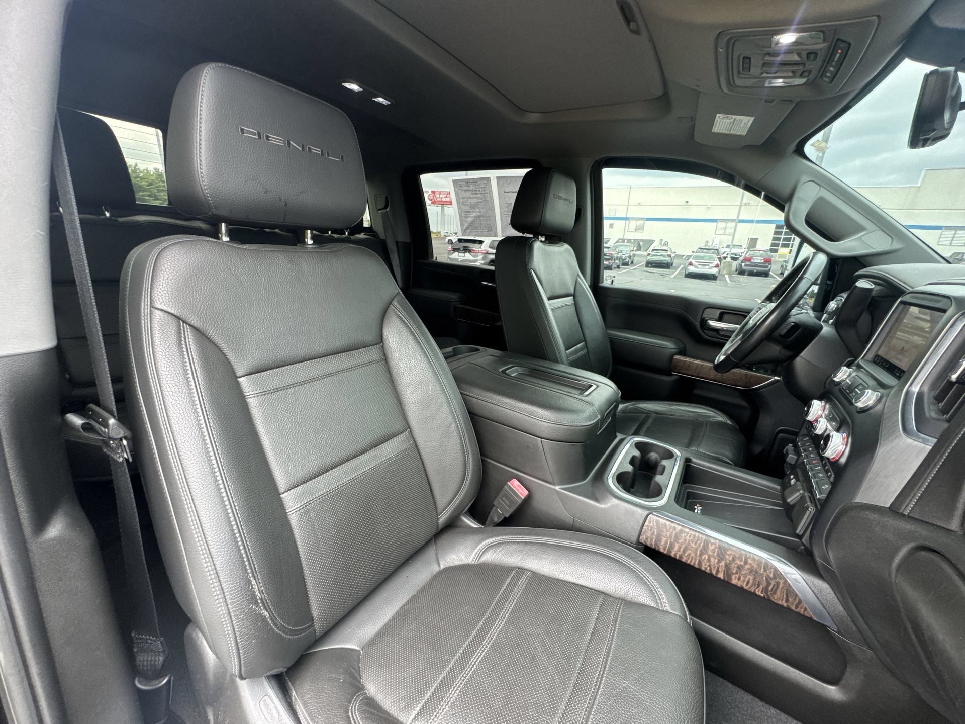 Used 2020 GMC Sierra 2500 Denali w/ Denali Ultimate Package AWD/4WD image 26
