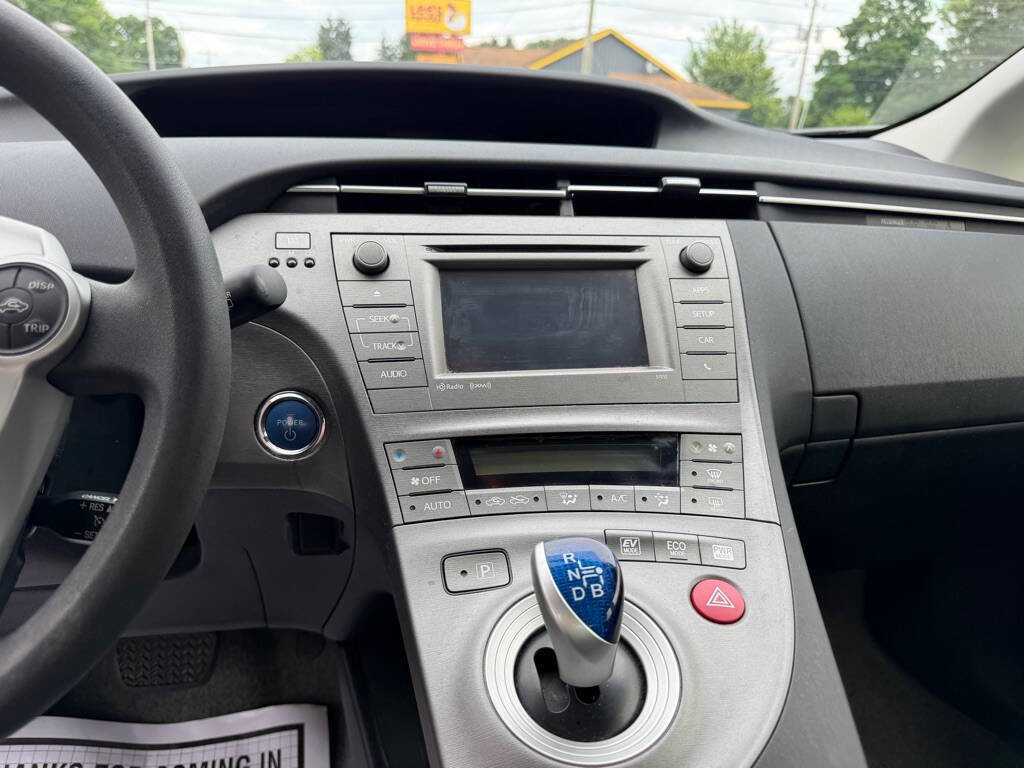 Used 2015 Toyota Prius Three FWD image 15