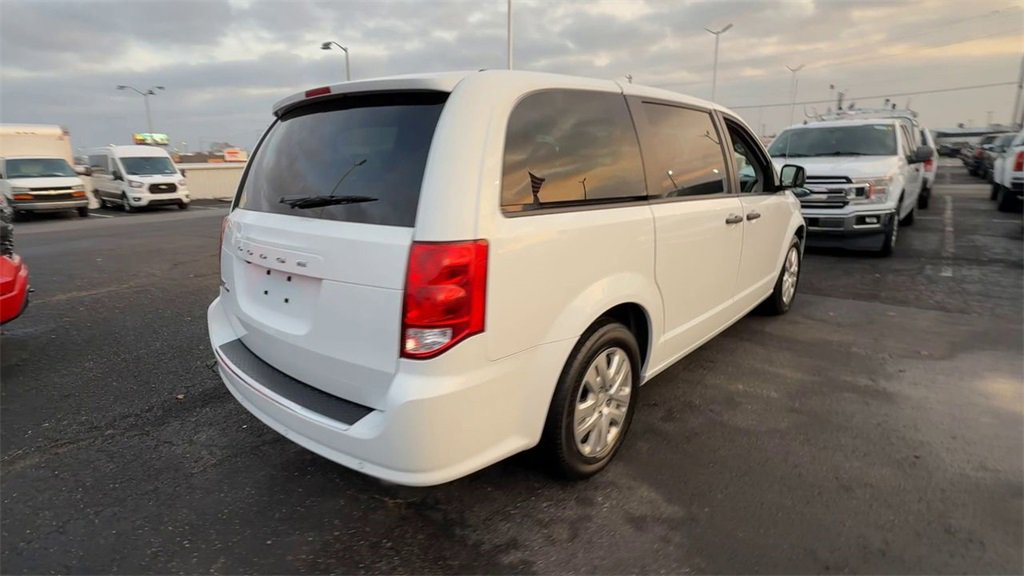 Used 2020 Dodge Grand Caravan SE w/ UConnect Hands-Free Group image 8