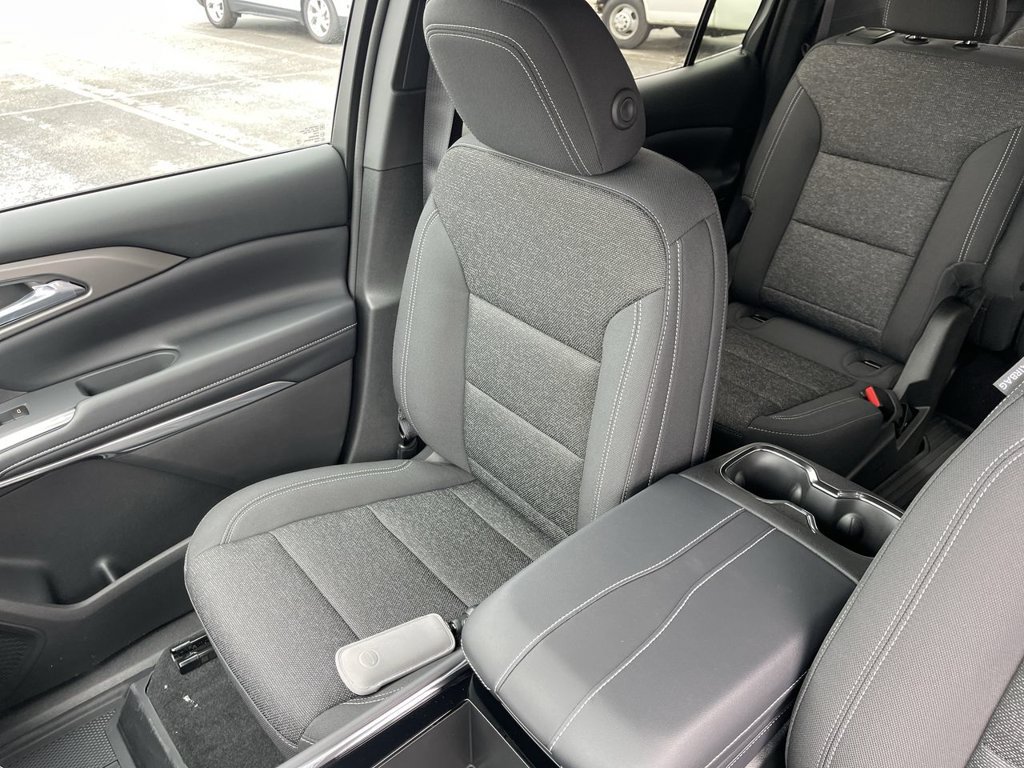New 2027 Chevrolet Traverse LT w/ Driver Confidence Package AWD/4WD image 25