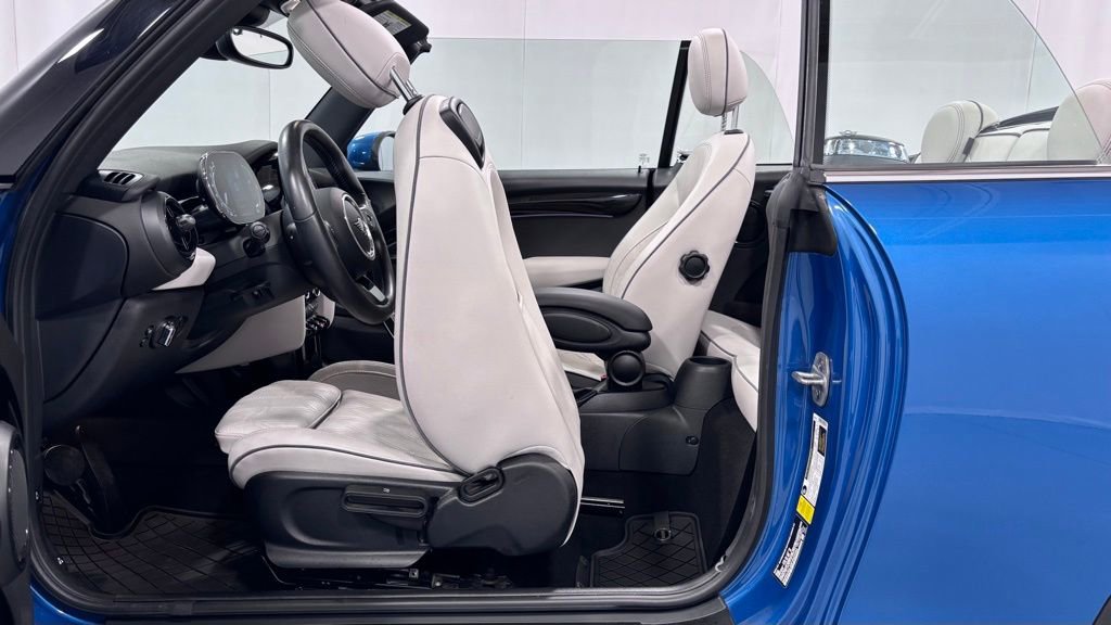Used 2023 MINI Cooper Convertible w/ Signature Upholstery Package FWD image 21
