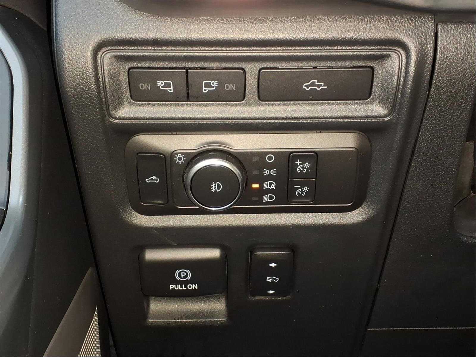 Used 2021 Ford F150 Lariat w/ Equipment Group 502A High image 16