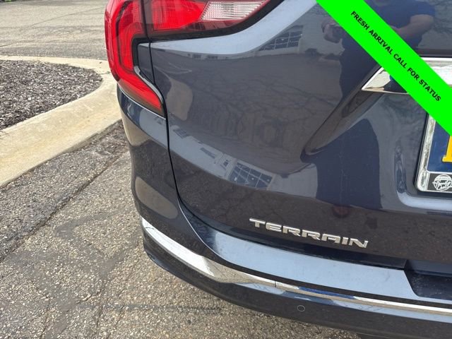 Used 2019 GMC Terrain Denali w/ Advanced Safety Package AWD/4WD image 7
