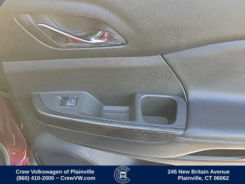 Used 2017 GMC Acadia SLT AWD/4WD image 46