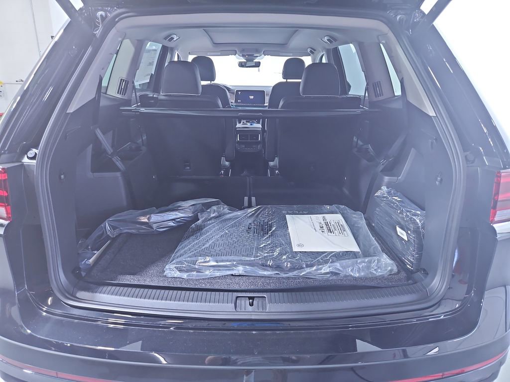 New 2026 Volkswagen Atlas SEL Premium R-Line image 23
