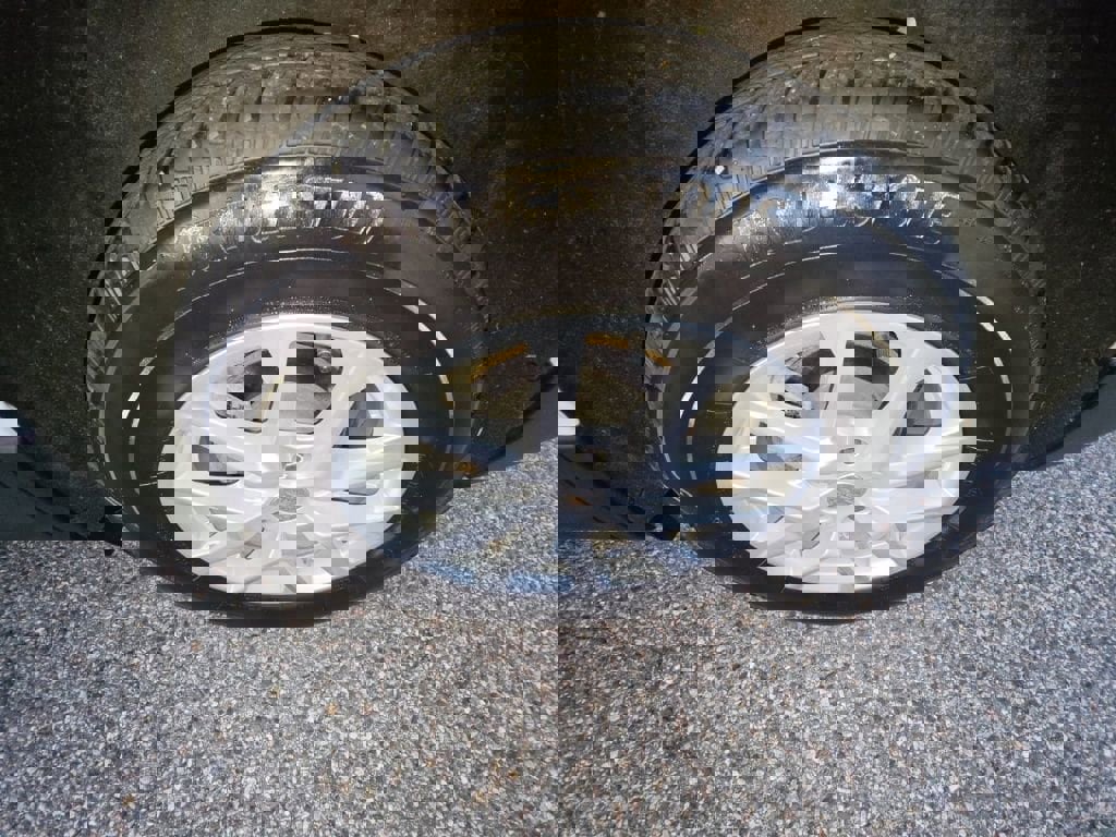 Used 2023 Chevrolet Equinox LT image 33