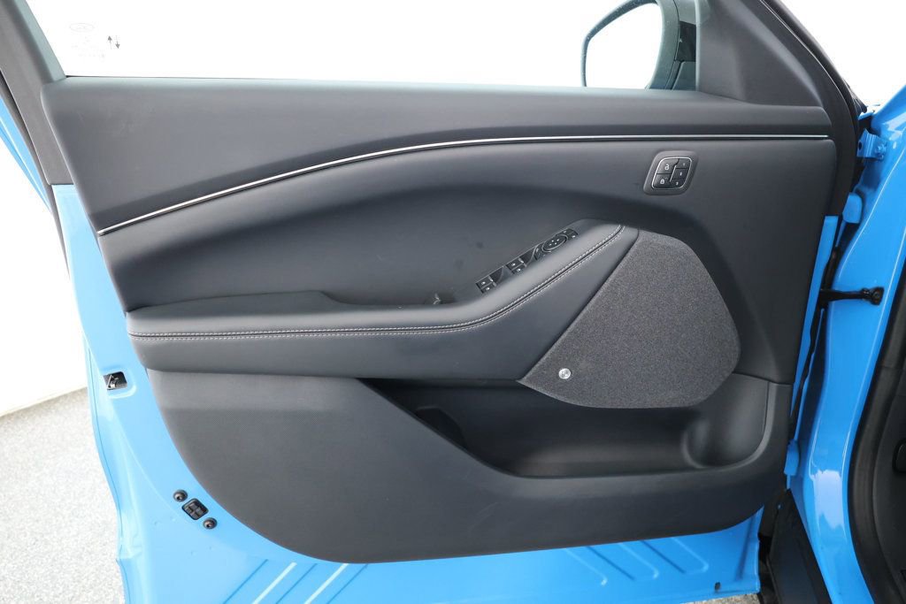 Used 2024 Ford Mustang Mach-E Premium image 8
