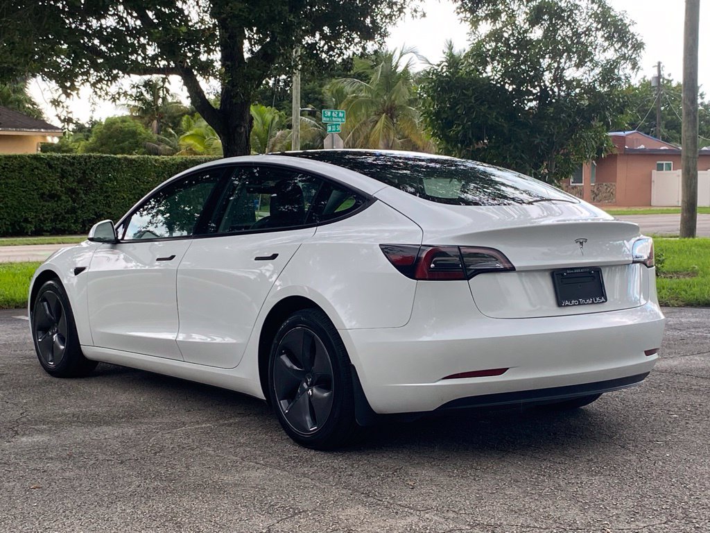 Used 2023 Tesla Model 3 Standard Range RWD image 7