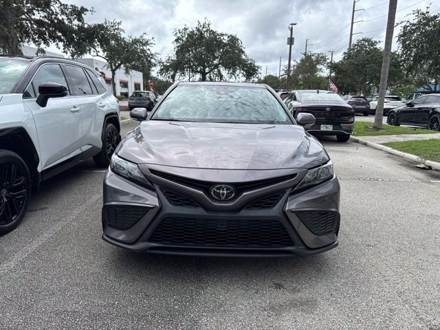 Used 2024 Toyota Camry SE w/ Cold Weather Package FWD image 6
