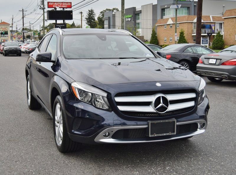 Used 2017 Mercedes-Benz GLA 250 4MATIC image 5