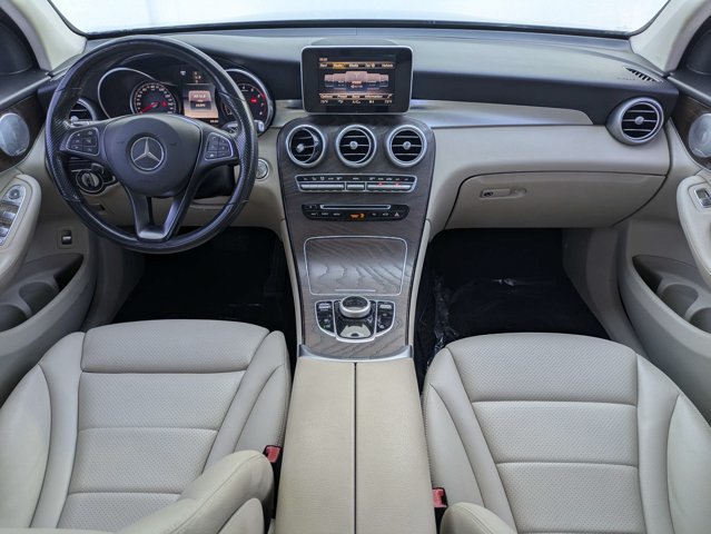 Used 2019 Mercedes-Benz GLC 300 4MATIC image 16