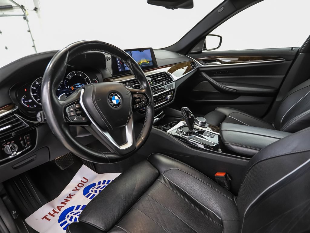 Used 2017 BMW 530i RWD image 10