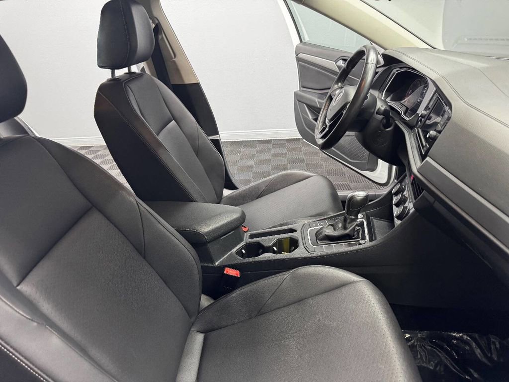 Used 2019 Volkswagen Jetta SE image 56