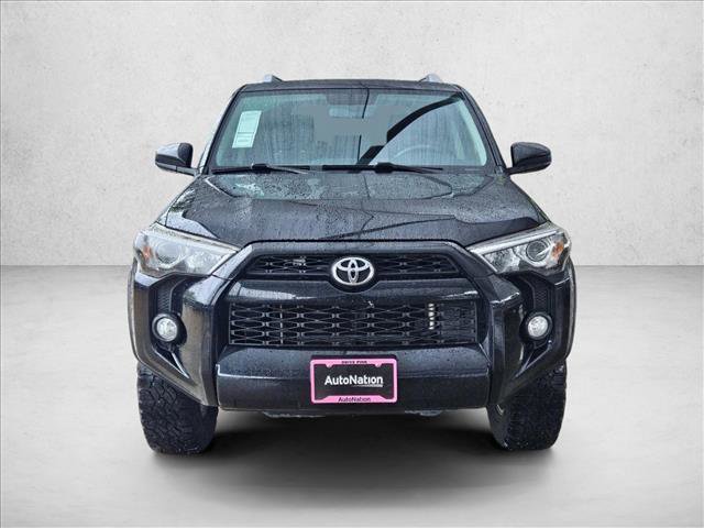 Used 2018 Toyota 4Runner SR5 AWD/4WD image 2