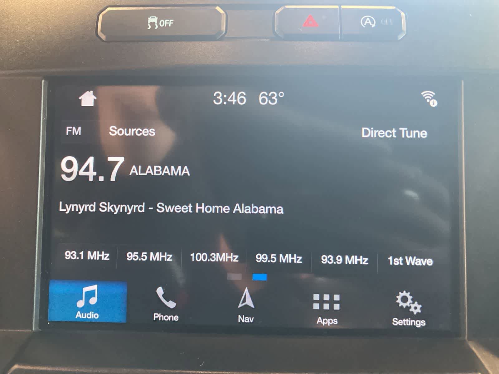 Used 2019 Ford F150 XLT w/ Equipment Group 302A Luxury AWD/4WD image 22