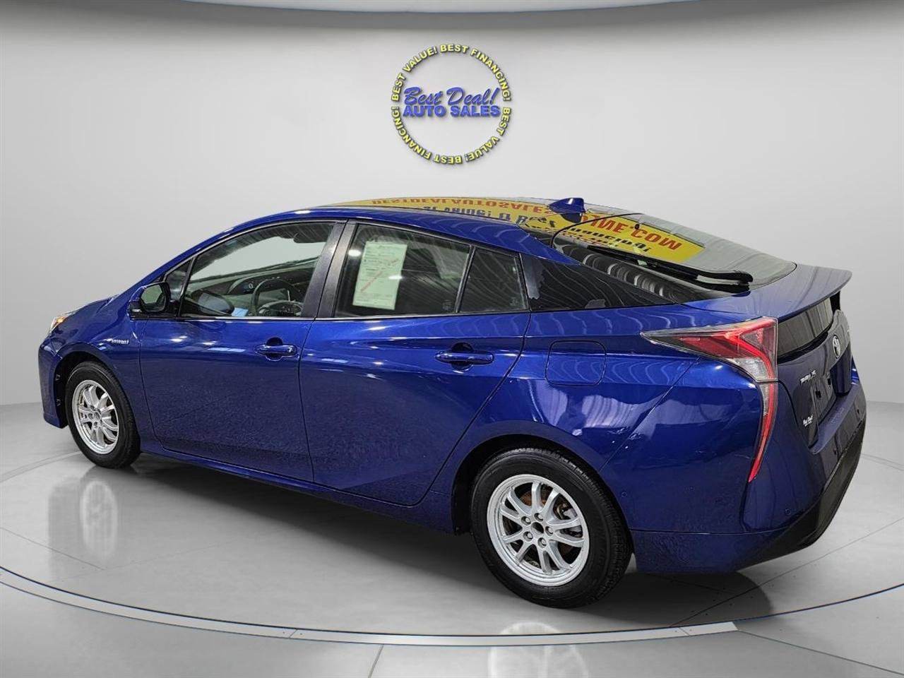 Used 2017 Toyota Prius Two w/ Prius Two Safety Plus Package image 5