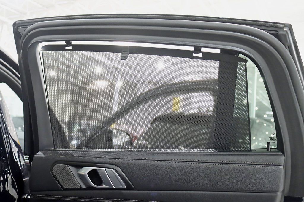 Used 2023 BMW X6 xDrive40i w/ Executive Package image 41