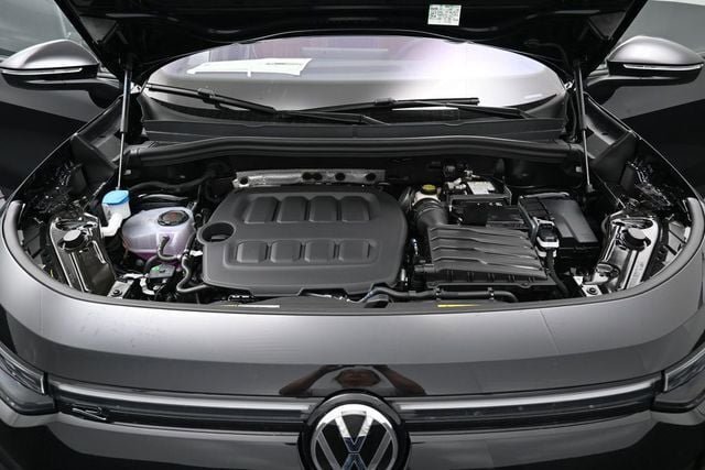 New 2026 Volkswagen Tiguan SEL R-Line AWD/4WD image 15