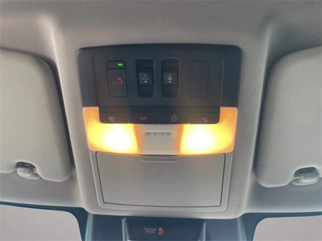 Used 2022 Nissan Rogue Platinum w/ Head-Up Display Package image 21