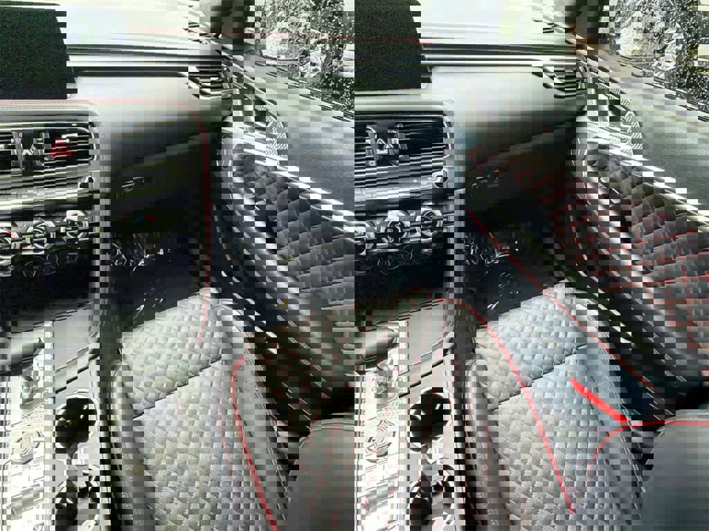 Used 2023 Genesis G70 3.3T w/ Sport Prestige Package image 21