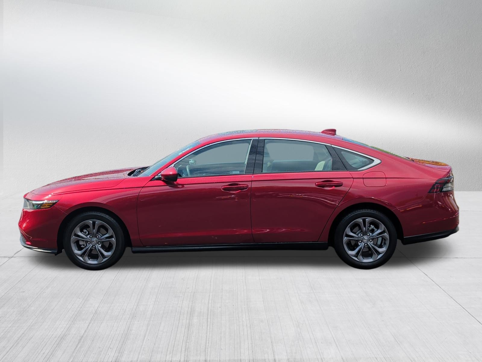 Certified 2024 Honda Accord EX image 5