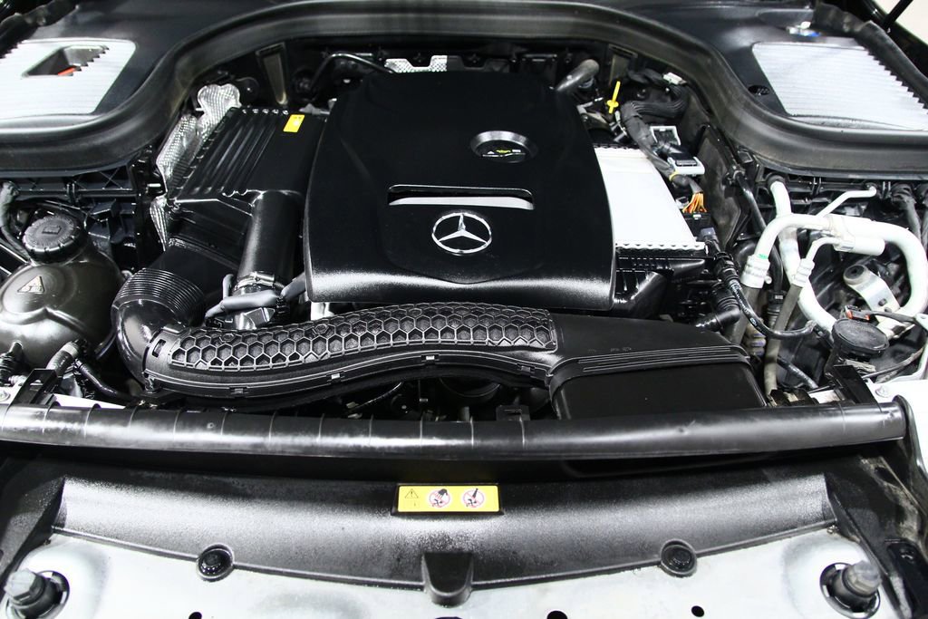 Used 2019 Mercedes-Benz GLC 300 4MATIC image 33