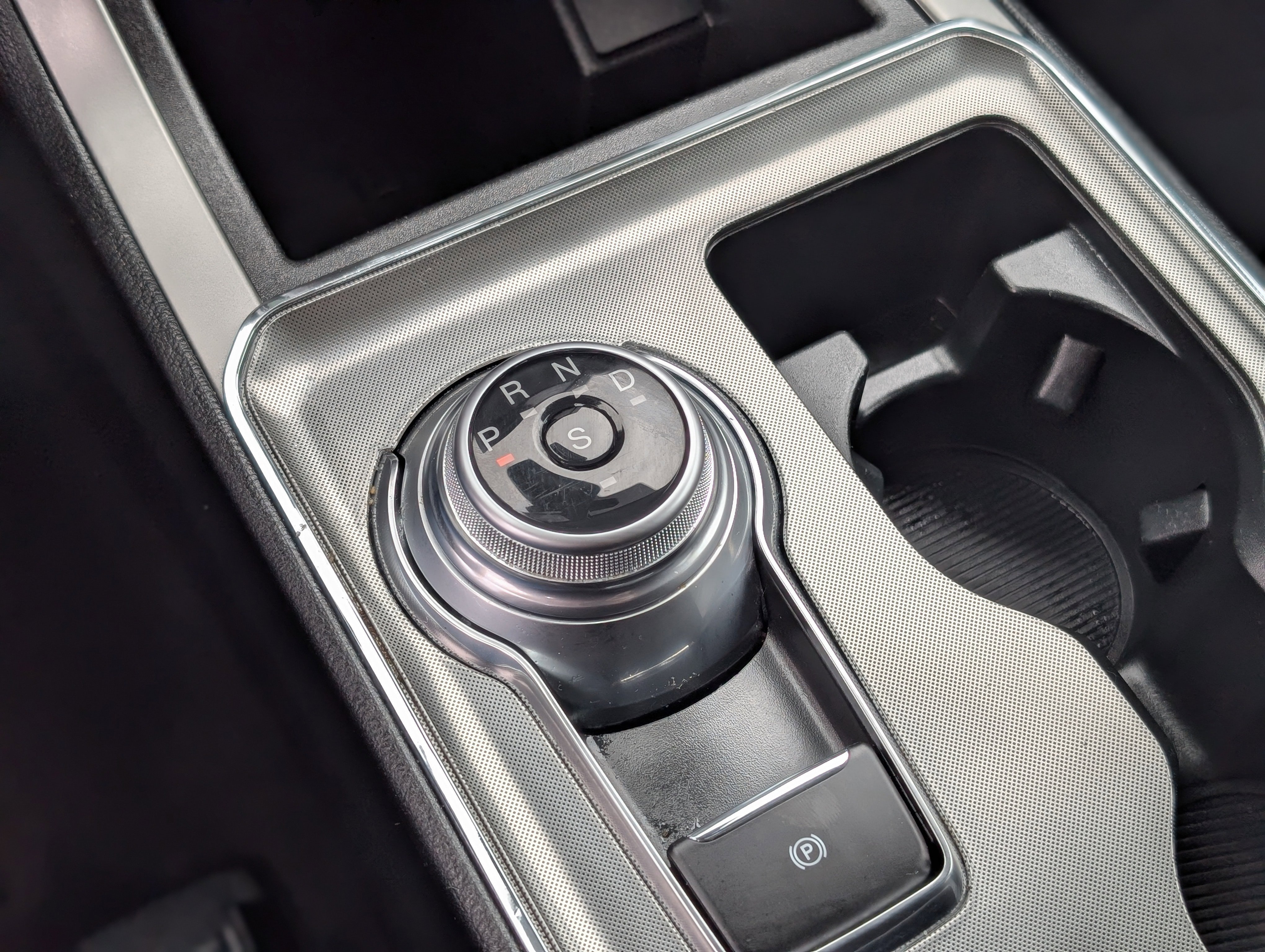 Used 2022 Ford Edge SEL w/ Convenience Package image 24