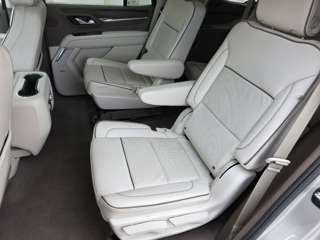 Used 2024 GMC Yukon Denali image 32