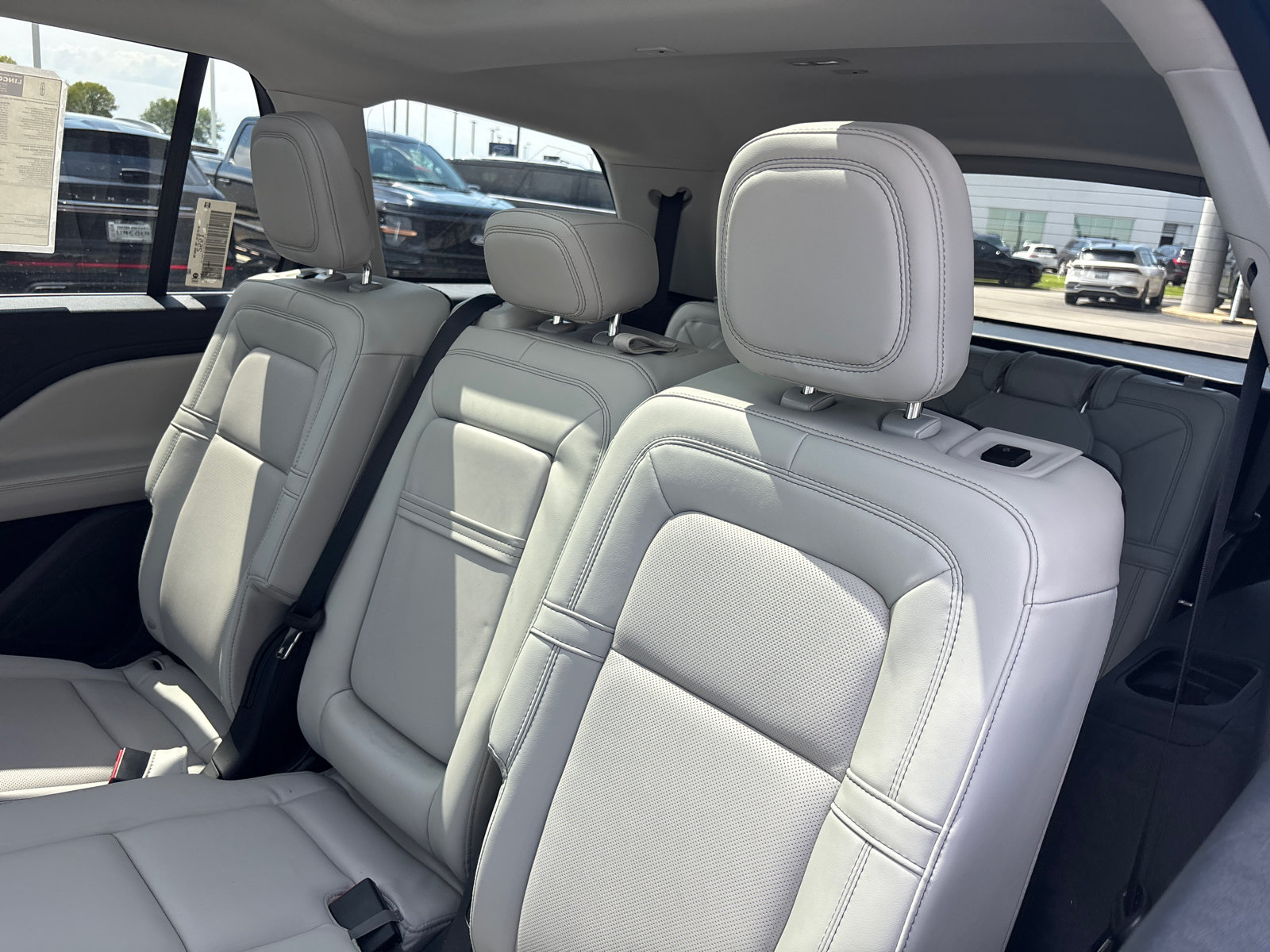 New 2026 Lincoln Aviator Reserve w/ Illumination Package AWD/4WD image 26